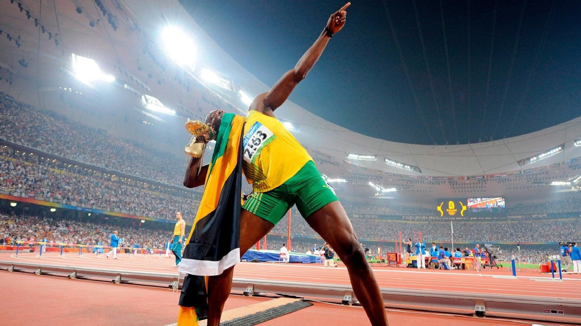 哈利伯顿的魔法时刻，连续得分撕裂防线，活塞式防守冻结火箭升空